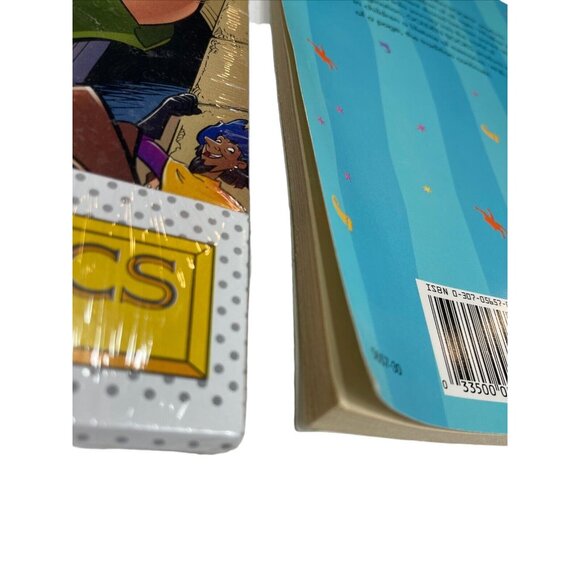 1994 Disney Marvel Comics "Hunchback of Notre Dame" Issues 1,2: + Coloring Book - Picture 7 of 7